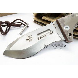 J&V Cuchillos de Aventura Titan XL Micarta Camo Pixel Arido Funda Cordura  1235-M7   